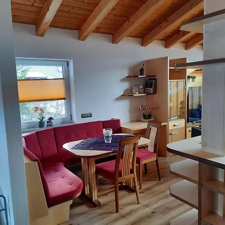 Haus Am Roemerweg Apartmán *